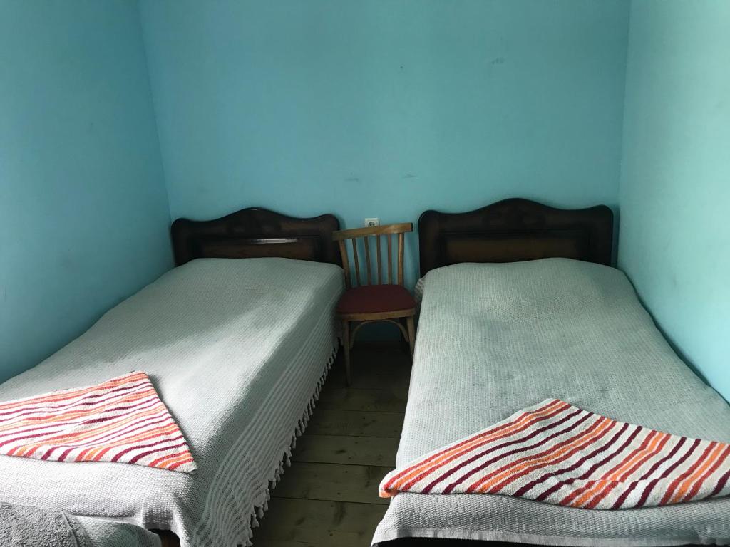 Chvibiani Guesthouse & Bar room 1